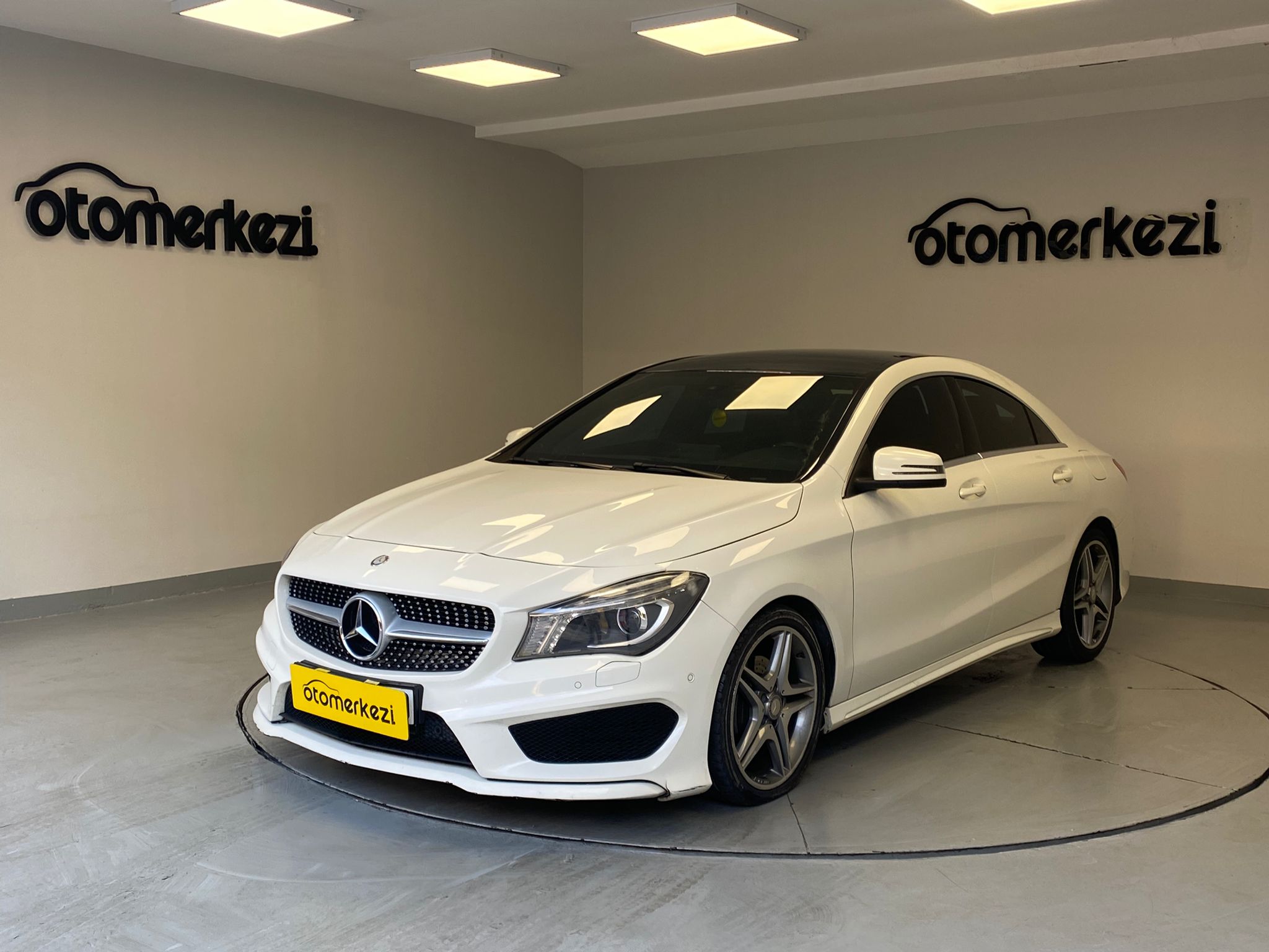 MERCEDES CLA 1